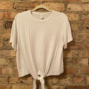 White T-shirt with tie in front